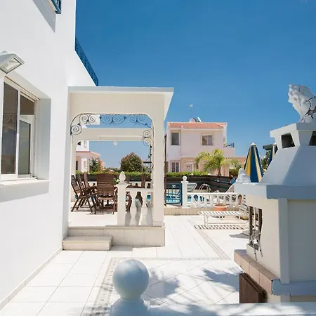 别墅 The Complete Guide To Renting Your Exclusive Holiday In Sotira With Private Pool And Close To The Beach, Sotira 1206 *
