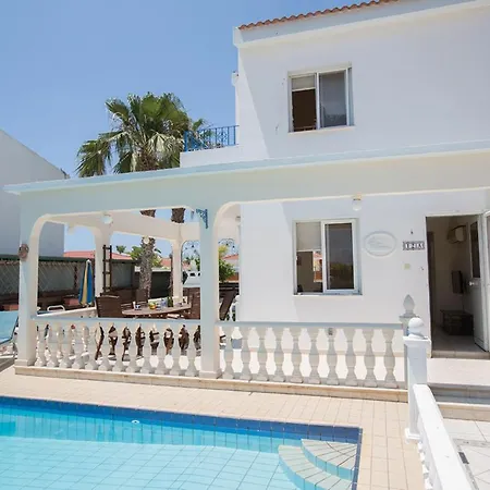 Вилла The Complete Guide To Renting Your Exclusive Holiday In Sotira With Private Pool And Close To The Beach, Sotira 1206 *